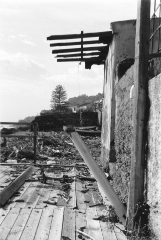 Il muro a mare d&#039;inverno